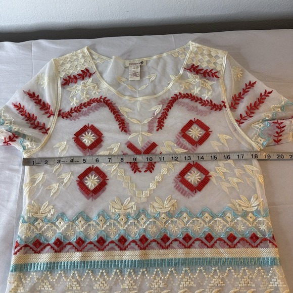Sundance Sheer Embroidered Short Sleeve Boho Top Women's Medium Aztec Red Blue - Picture 9 of 10